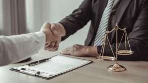Read more about the article Finding Indian Case Laws: Top Resources for Legal Research