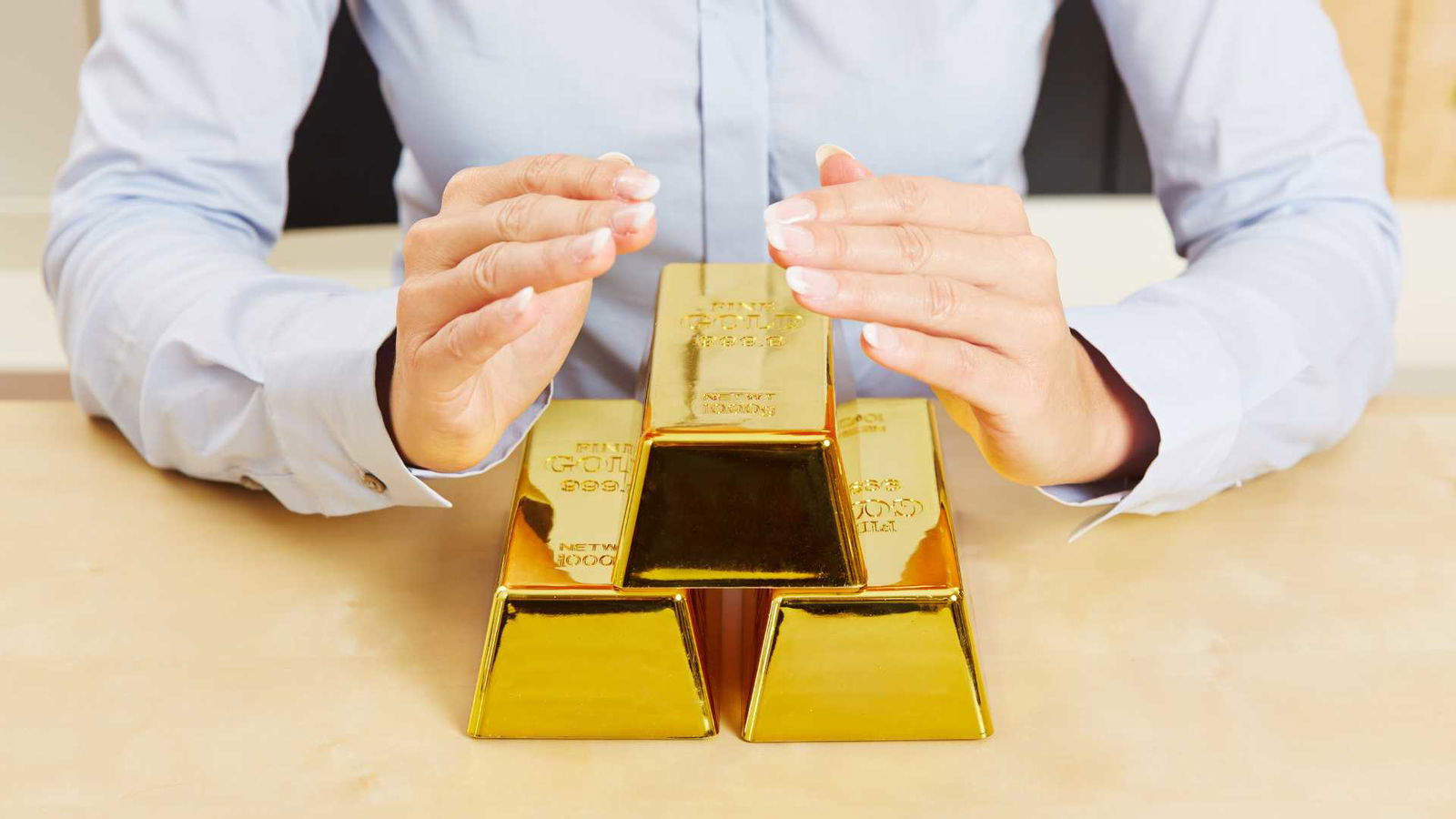 You are currently viewing Exploring Gold Buying Options: 6 Strategies for Gold Investment