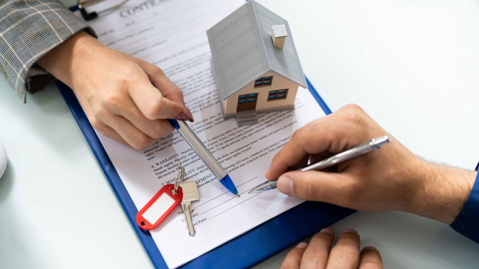 You are currently viewing Property Document Verification: Crucial Steps Before Buying Property