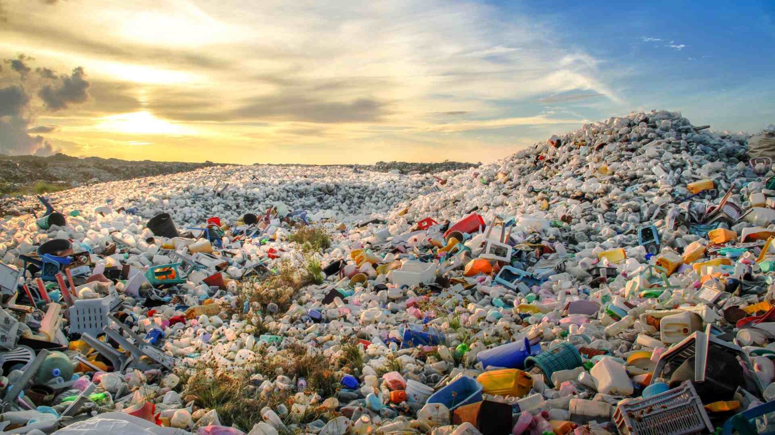 Turning plastic waste into clean energy