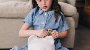 Read more about the article A Comprehensive Guide to the Best LIC Plans for Girl Child in 2023